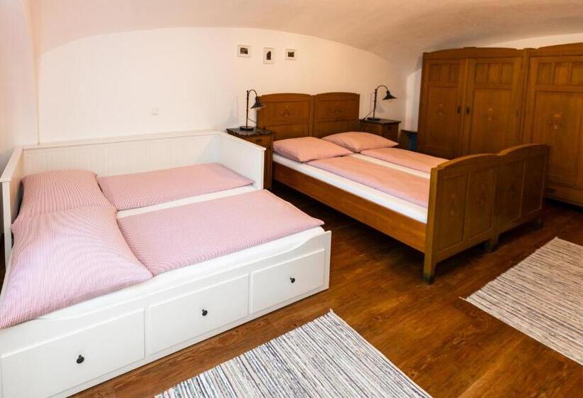 패밀리 스위트, Penzion Na Fojtství