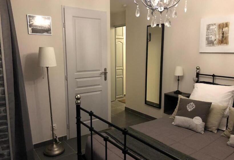 Номер Стандарт, Auberge De Pachoquin