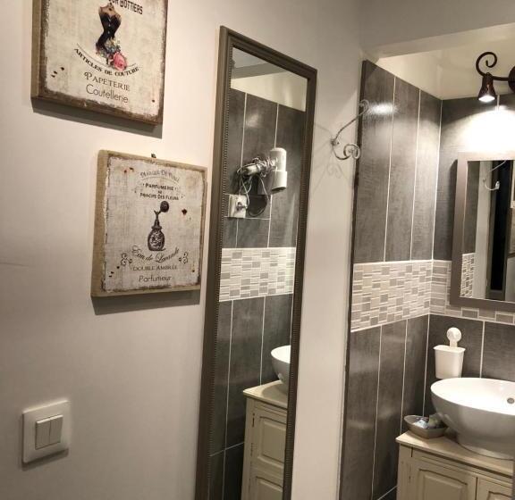 Номер Стандарт Вид на Горы, Auberge De Pachoquin