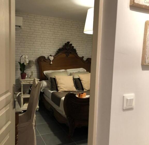 Номер Стандарт Вид на Горы, Auberge De Pachoquin