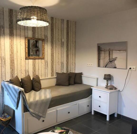 Номер Стандарт Вид на Сад, Auberge De Pachoquin