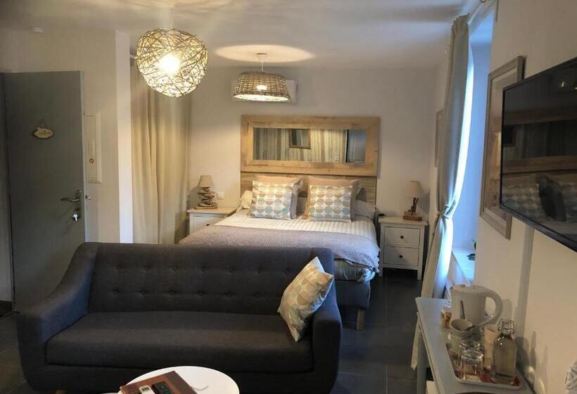 Номер Стандарт Вид на Сад, Auberge De Pachoquin