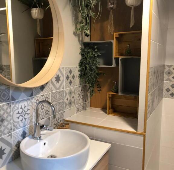 Номер Стандарт, Auberge De Pachoquin