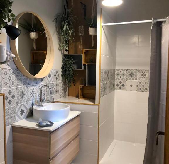 Номер Стандарт, Auberge De Pachoquin