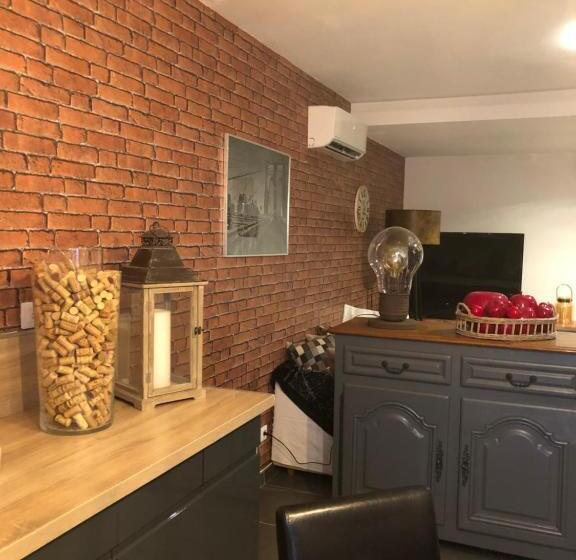 Семейный Номер, Auberge De Pachoquin