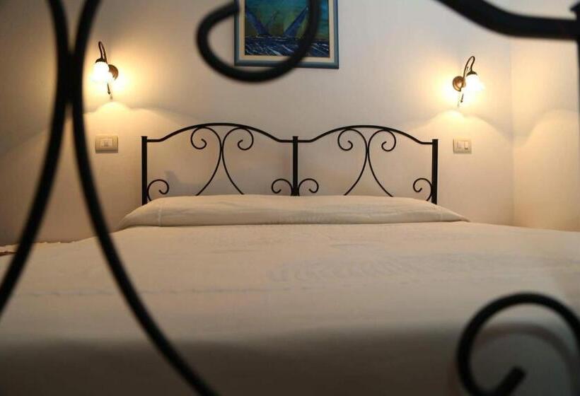 Номер Стандарт с Балконом, B&b Tre