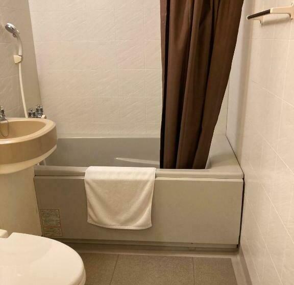 غرفة قياسية, Sagacity