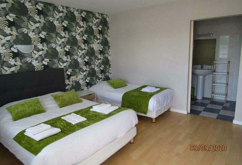 标准三人间, Le Mareuillais Hotel Restaurant