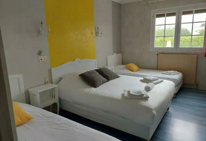 スタンダード４人部屋, Le Mareuillais Hotel Restaurant