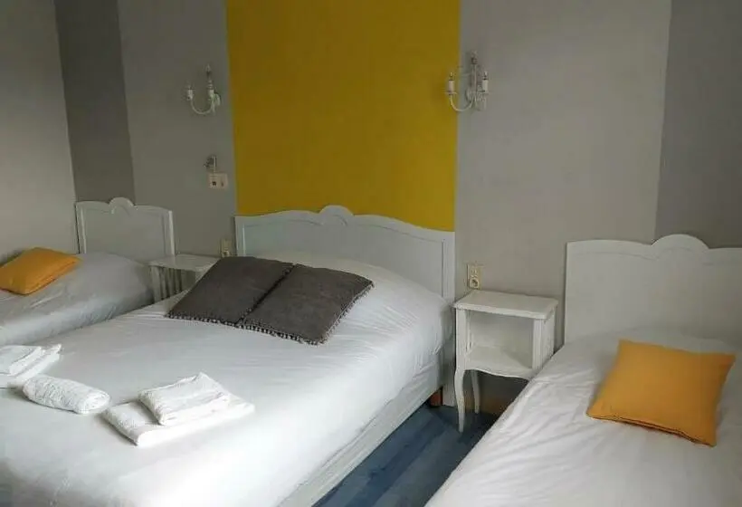 スタンダード４人部屋, Le Mareuillais Hotel Restaurant