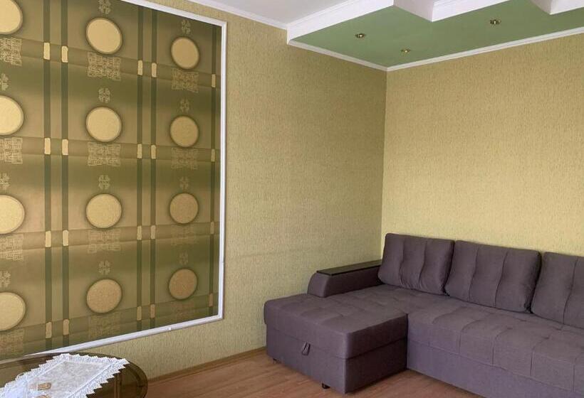 آپارتمان 1 خوابه, Avtoport Restorant Hotel Complex