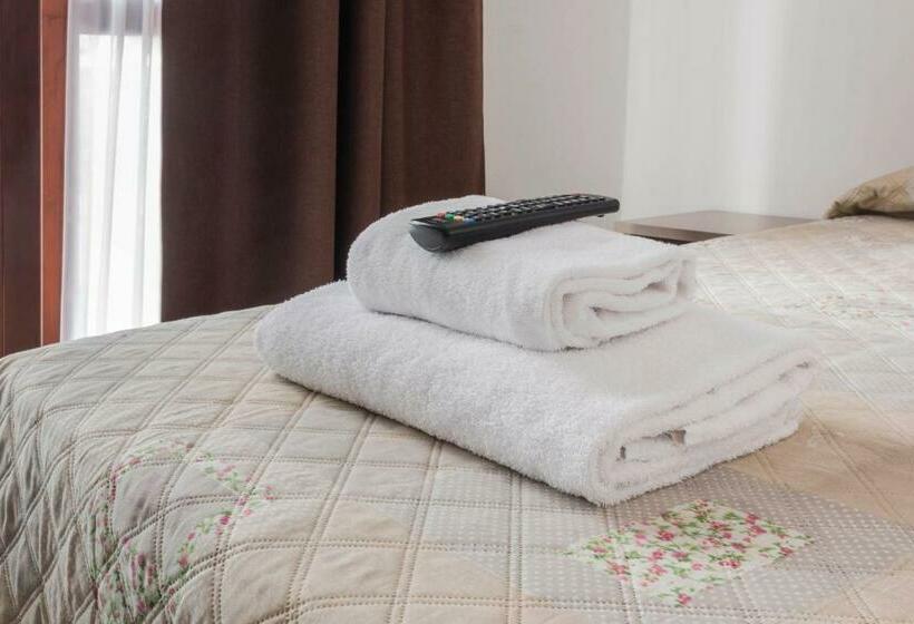 スタンダードルーム, Affitta Camere Elena