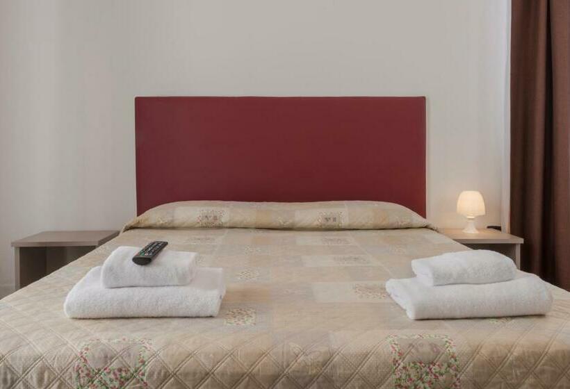 スタンダードルーム, Affitta Camere Elena