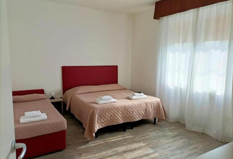 スタンダードトリプルルーム, Affitta Camere Elena