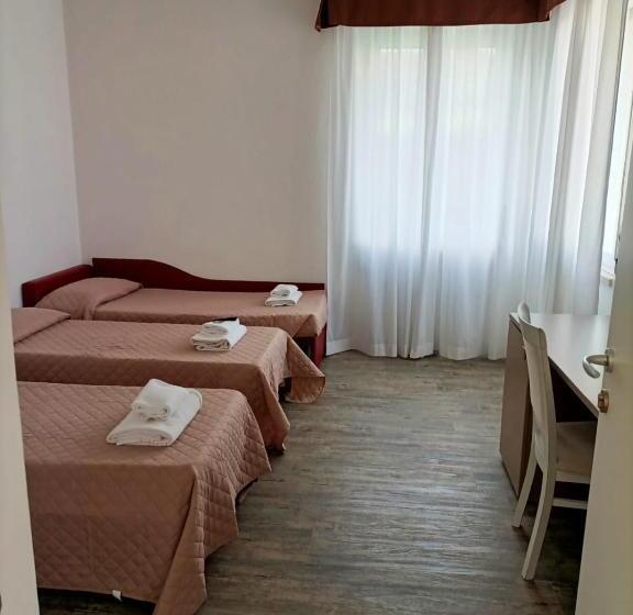 スタンダード5人部屋, Affitta Camere Elena