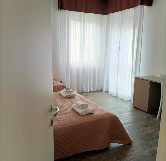 スタンダード5人部屋, Affitta Camere Elena