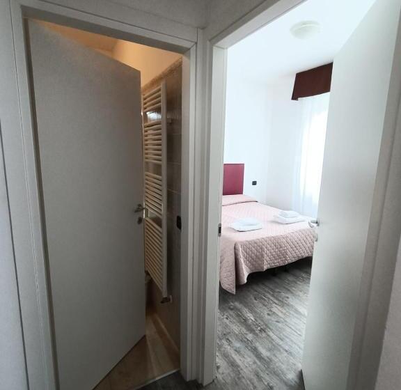 スタンダード5人部屋, Affitta Camere Elena