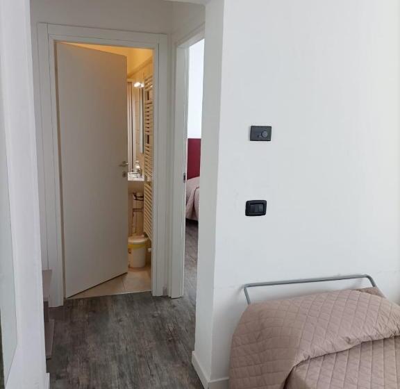 スタンダード5人部屋, Affitta Camere Elena