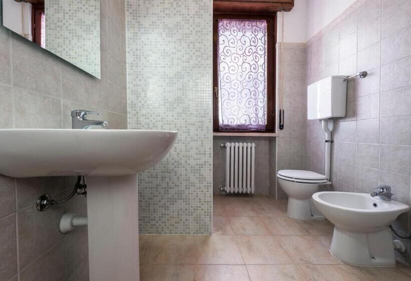 スタンダードトリプルルーム, Affitta Camere Elena