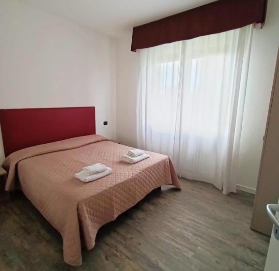 スタンダード5人部屋, Affitta Camere Elena