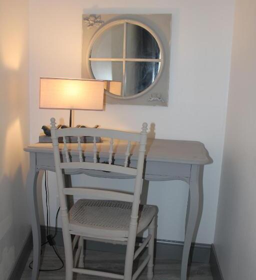 StandaardKamer, Le Presbytère De Sévigny