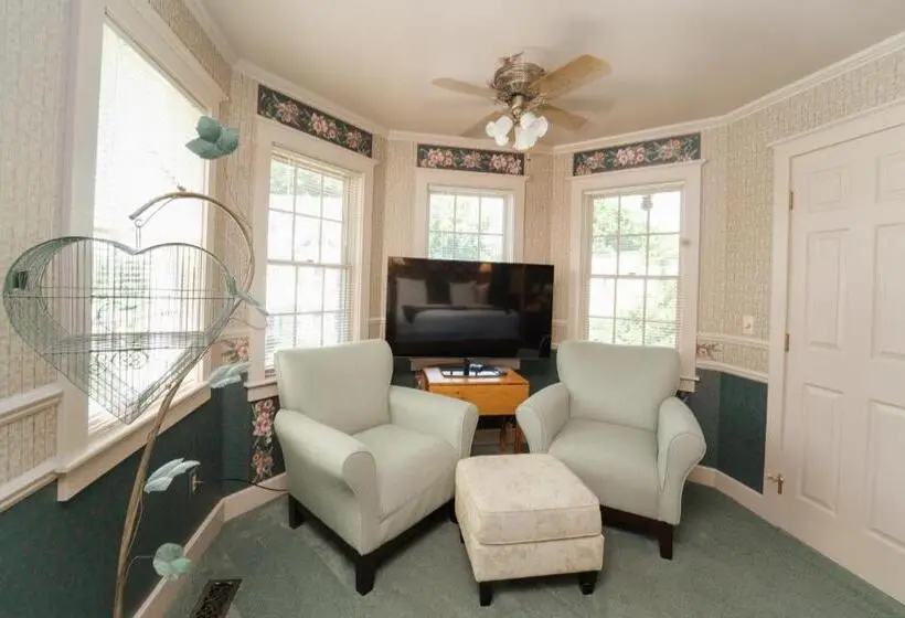 Standard-huone King-vuode, Yelton Manor Bed And Breakfast