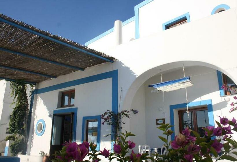 اتاق سه نفره دلوکس با چشم‌انداز دریا, Da Nino Sul Mare