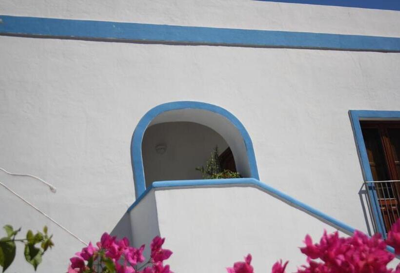 اتاق استاندارد سه نفره, Da Nino Sul Mare