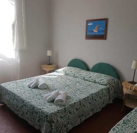 ベーシックトリプルルーム, Albergo Lungomare