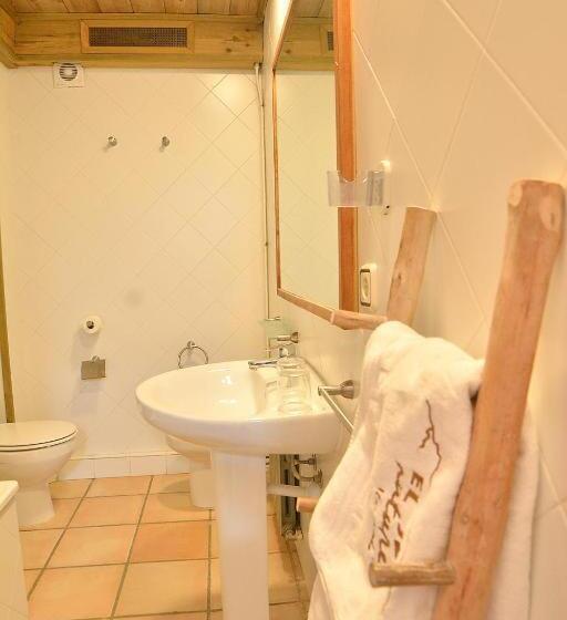 غرفة قياسية ثلاثية, El Jou Nature