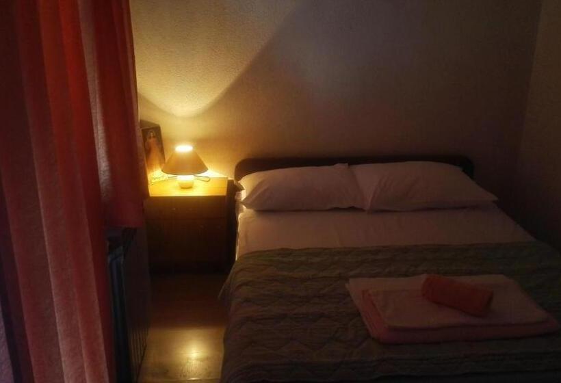 اتاق لوکس با بالکن, Pansion Cilic