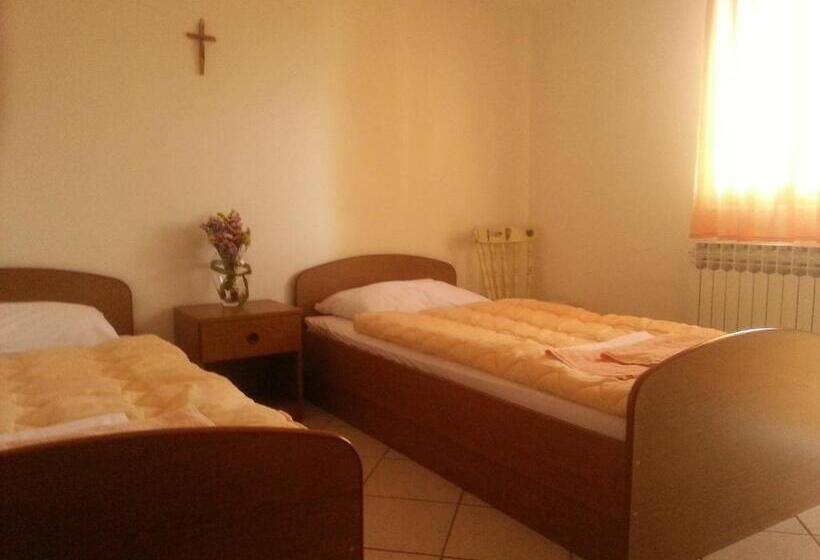 اتاق استاندارد با چشم‌انداز شهر, Pansion Cilic