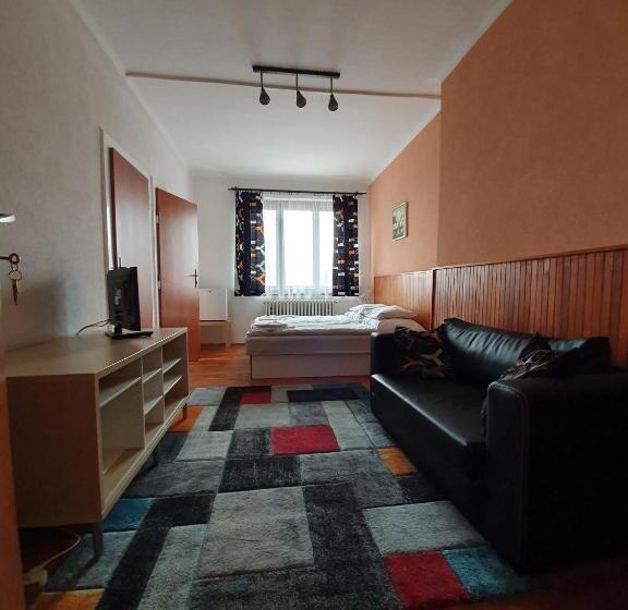 Номер Стандарт Трехместный, Penzion Sport