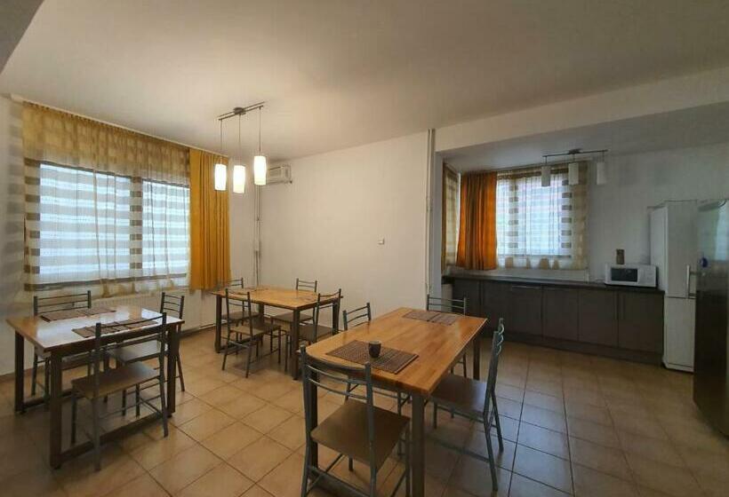 Vila 1 Dormitori, Raluca