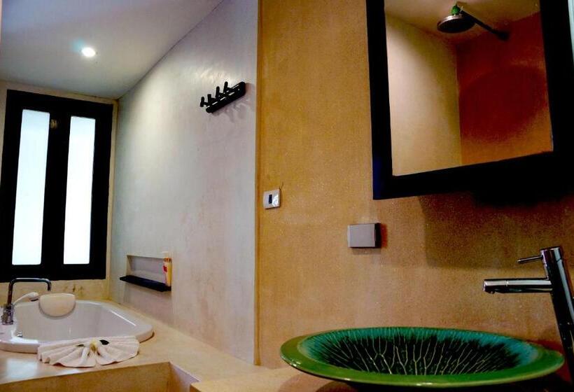 ガーデンビューデラックスルーム, Bhundhari Residence Koh Samui