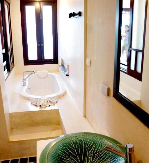 ガーデンビューデラックスルーム, Bhundhari Residence Koh Samui