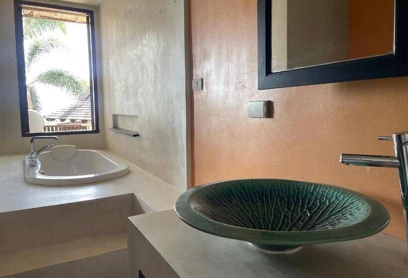 ガーデンビューデラックスルーム, Bhundhari Residence Koh Samui