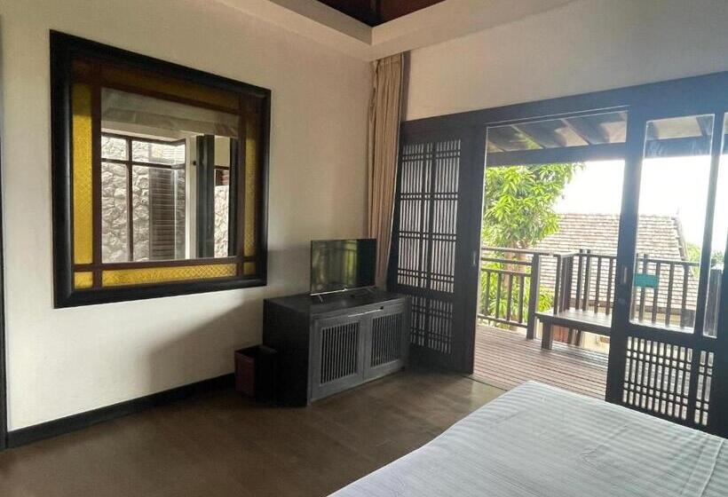 オーシャンビューのデラックス１ベッドルームビラ, Bhundhari Residence Koh Samui