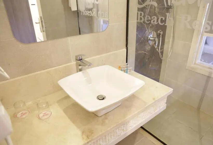 Perhesviitti, Aladdin Beach Resort