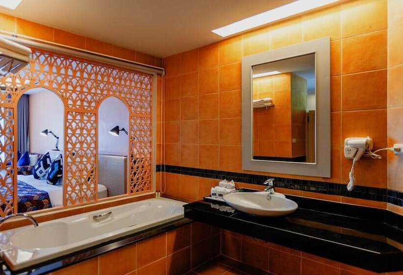 Номер Deluxe, Anyavee Tubkaek Beach Resort