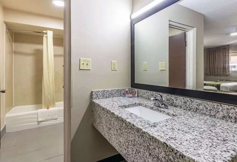 ２ダブルベッドのスタンダードルーム, Americas Best Value Inn Opelika