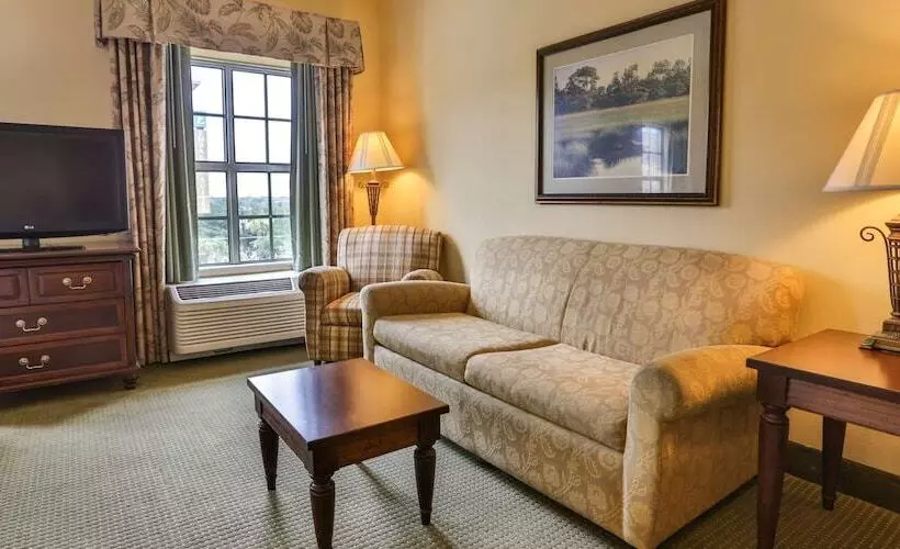 キングサイドベッドのスタンダードワンルーム, Hampton Inn & Suites Savannah Historic District