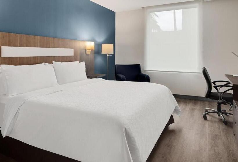 스탠다드 룸 킹사이즈 침대, Holiday Inn Express San Jose Forum Costa Rica, An Ihg