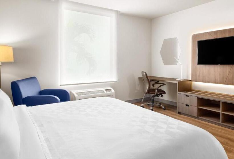 스탠다드 룸 킹사이즈 침대, Holiday Inn Express San Jose Forum Costa Rica, An Ihg