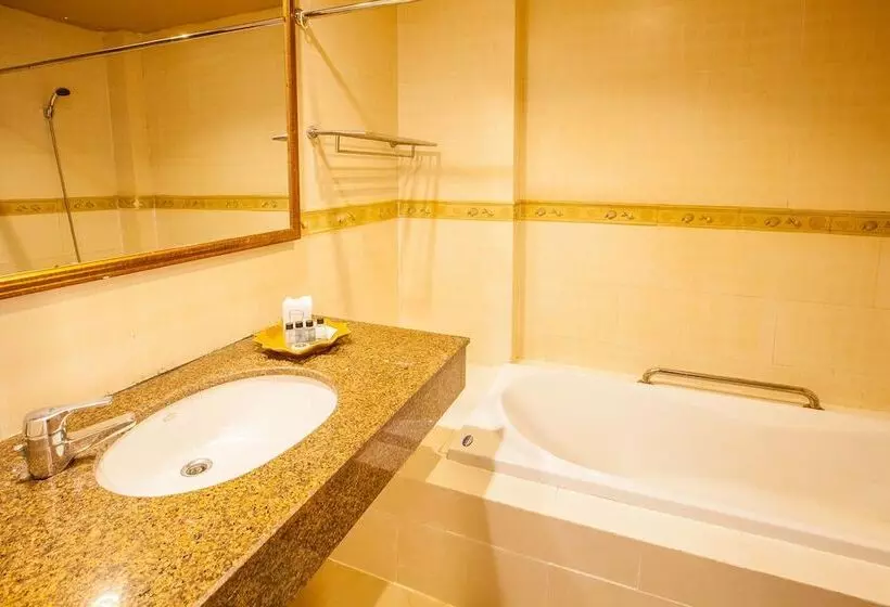 اتاق لوکس, Khaolak Mohintara Resort
