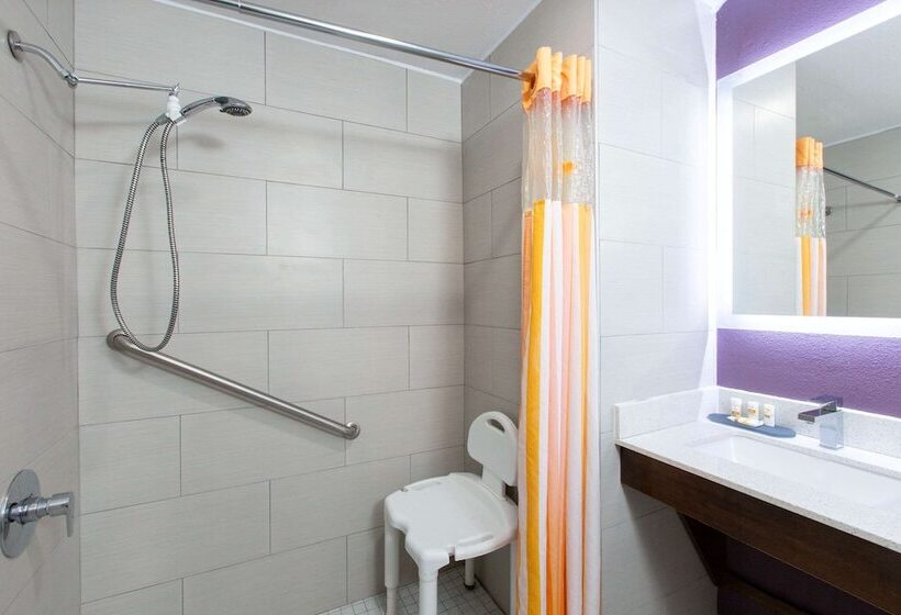 חדר דלוקס, La Quinta By Wyndham Blue Springs