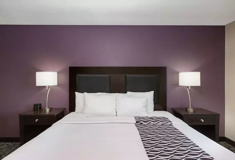 デラックスルーム, La Quinta By Wyndham Blue Springs