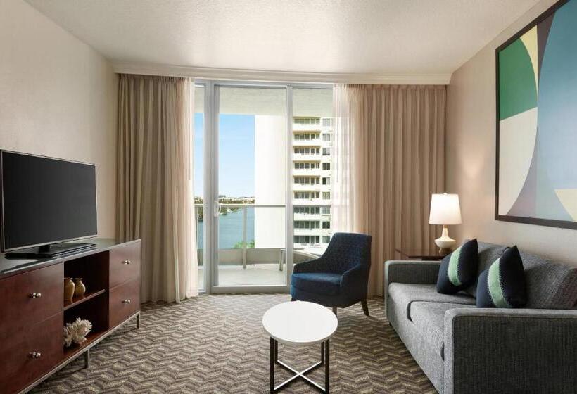 キングサイズベッドのスイートルーム, Residence Inn By Marriott Fort Lauderdale Intracoastal