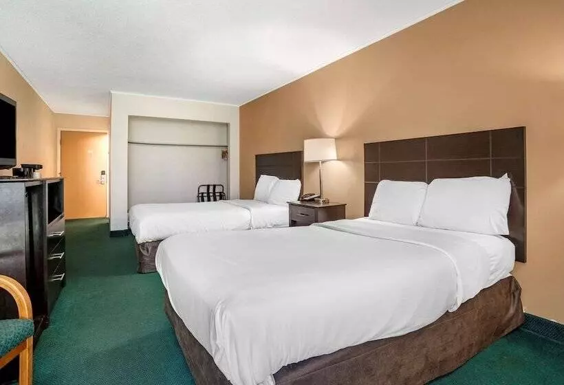 ２ダブルベッドのスタンダードルーム, Rodeway Inn & Suites Rehoboth Beach