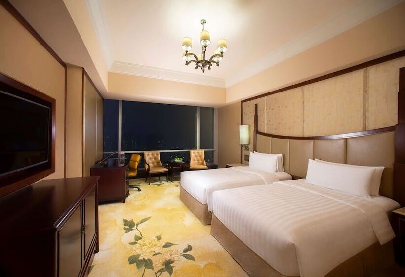 Номер Клуб, Shangri La Wenzhou A Panoramic View Of The River, Adjacent To Wenzhou International Convention And E